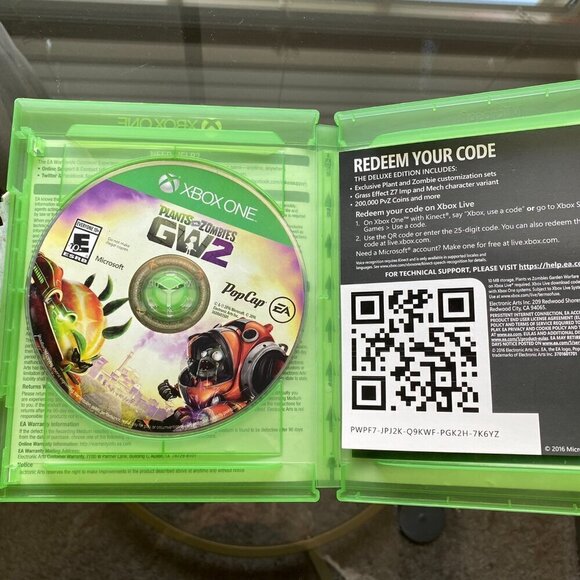 PLANTS VS ZOMBIES GW2 DELUXE EDITION - XBOX ONE - Picture 3 of 5